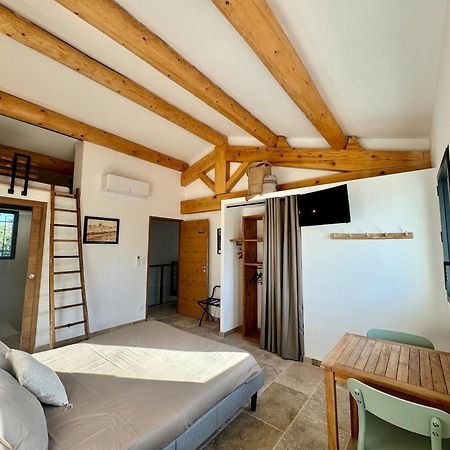 Mas Campau Bed and Breakfast Fontvieille Eksteriør billede