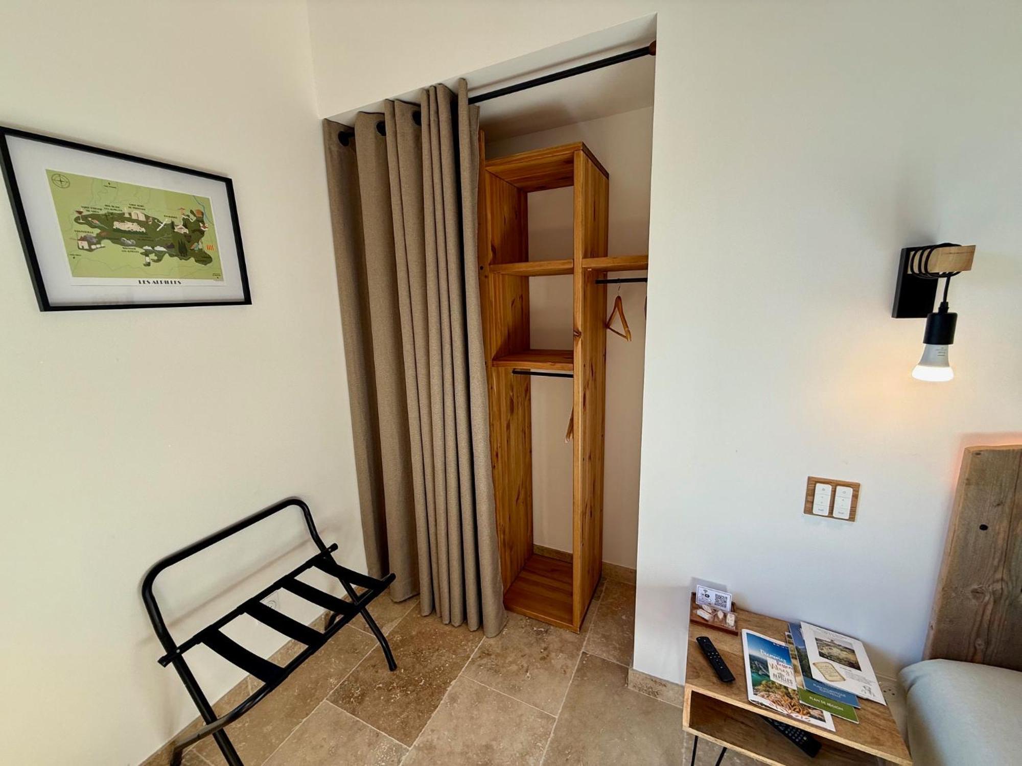 Mas Campau Bed and Breakfast Fontvieille Værelse billede